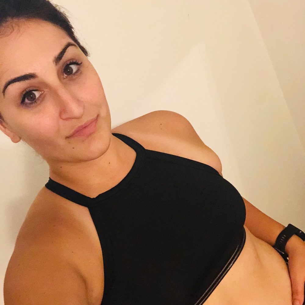 Meet your Posher, Stephanie